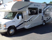 26' Four Winds Motorhome Rental