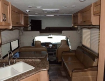 26' Four Winds Motorhome Interior